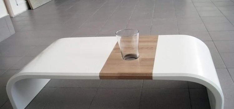Необычный стол из акрилового камня